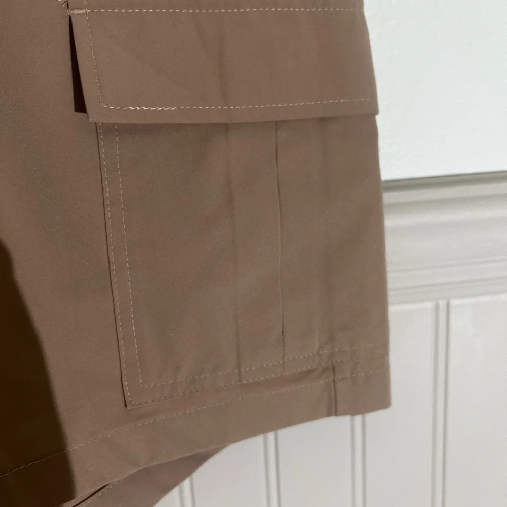 G4Free Women’s Small Tan Cargo Shorts Polyester Utility Outdoor